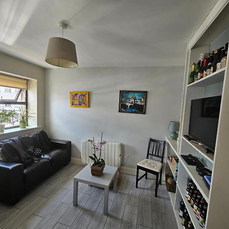 غالواي Cosy City Centre Apartment المظهر الخارجي الصورة