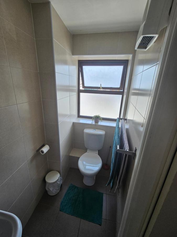 غالواي Cosy City Centre Apartment المظهر الخارجي الصورة